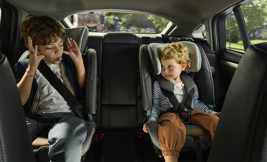 Si&egrave;ge-auto b&eacute;b&eacute; / enfant