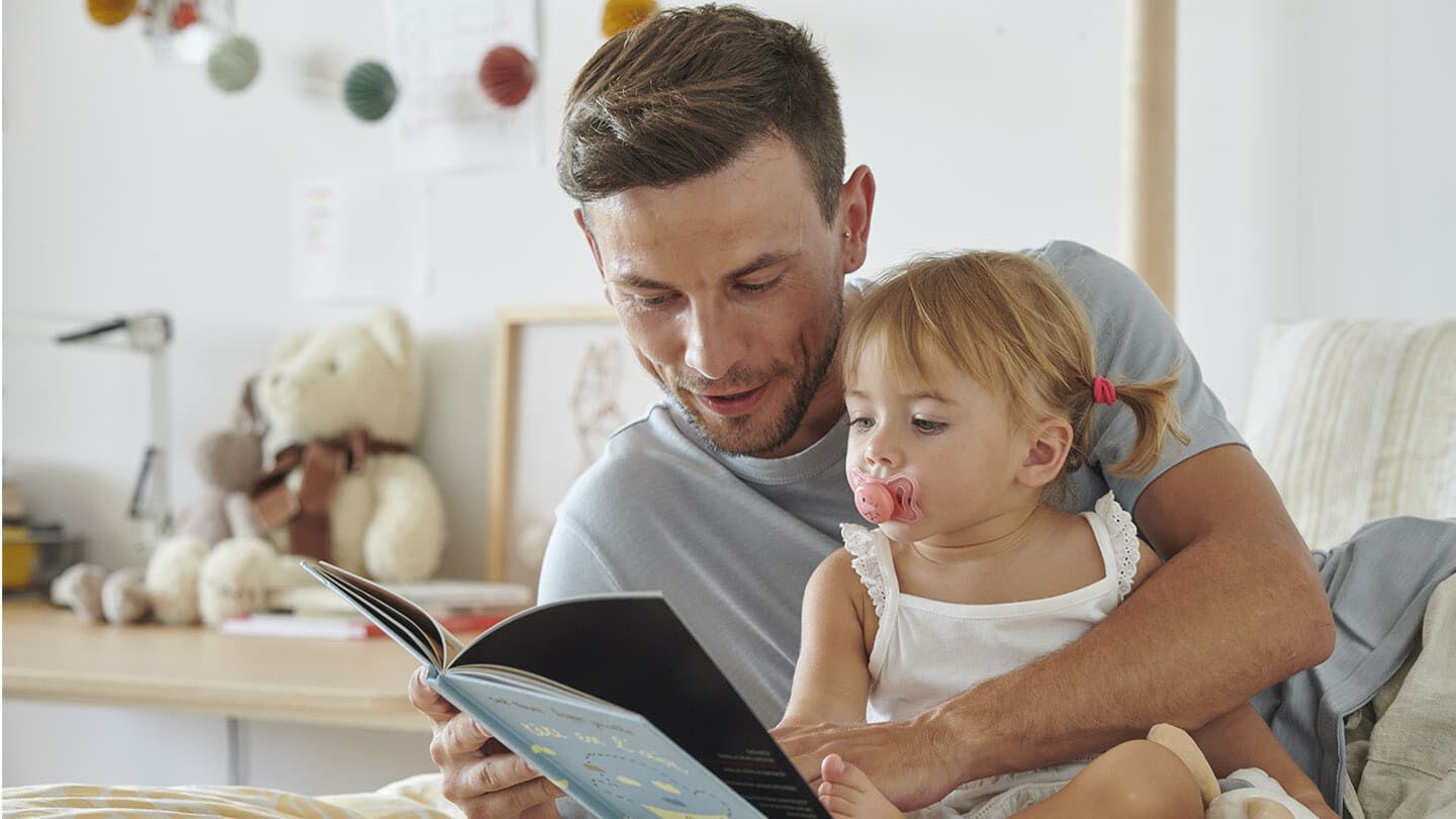 https://www.chicco.be/dw/image/v2/BJJJ_PRD/on/demandware.static/-/Sites-Chicco-Belgium-Library/fr_BE/dw81c61d16/site/13-Conseils/Articles/Succion/comment-et-quand-retirer-la-sucette.jpg