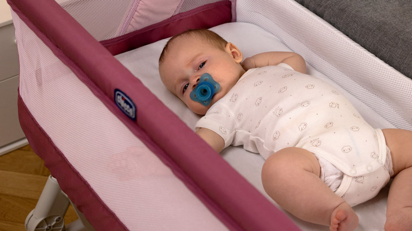 https://www.chicco.be/dw/image/v2/BJJJ_PRD/on/demandware.static/-/Sites-Chicco-Belgium-Library/nl_BE/dw0cf65319/site/advice-pages/NEONATO_DORMIRE_1440X810.jpg