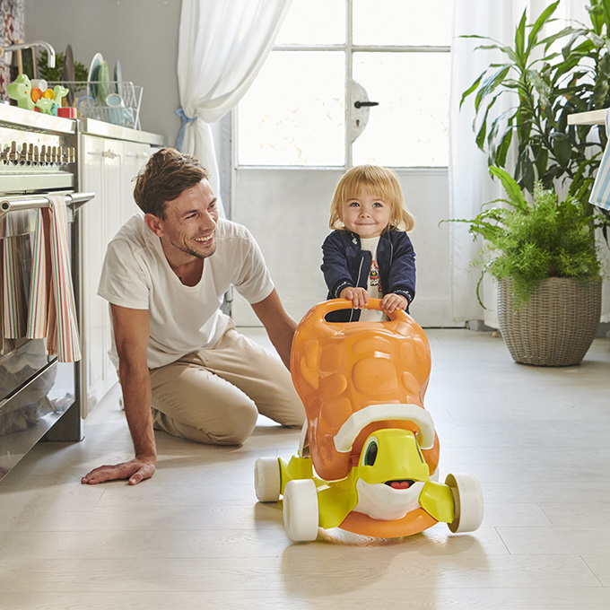 ADVIES VOOR DE EERSTE STAPJES VAN UW KIND